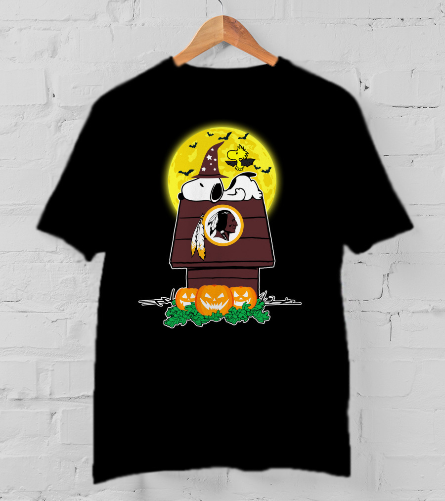 Snoopy Halloween Washington Redskins Doghouse Pumpkin Woodstocks Moon T-Shirt
