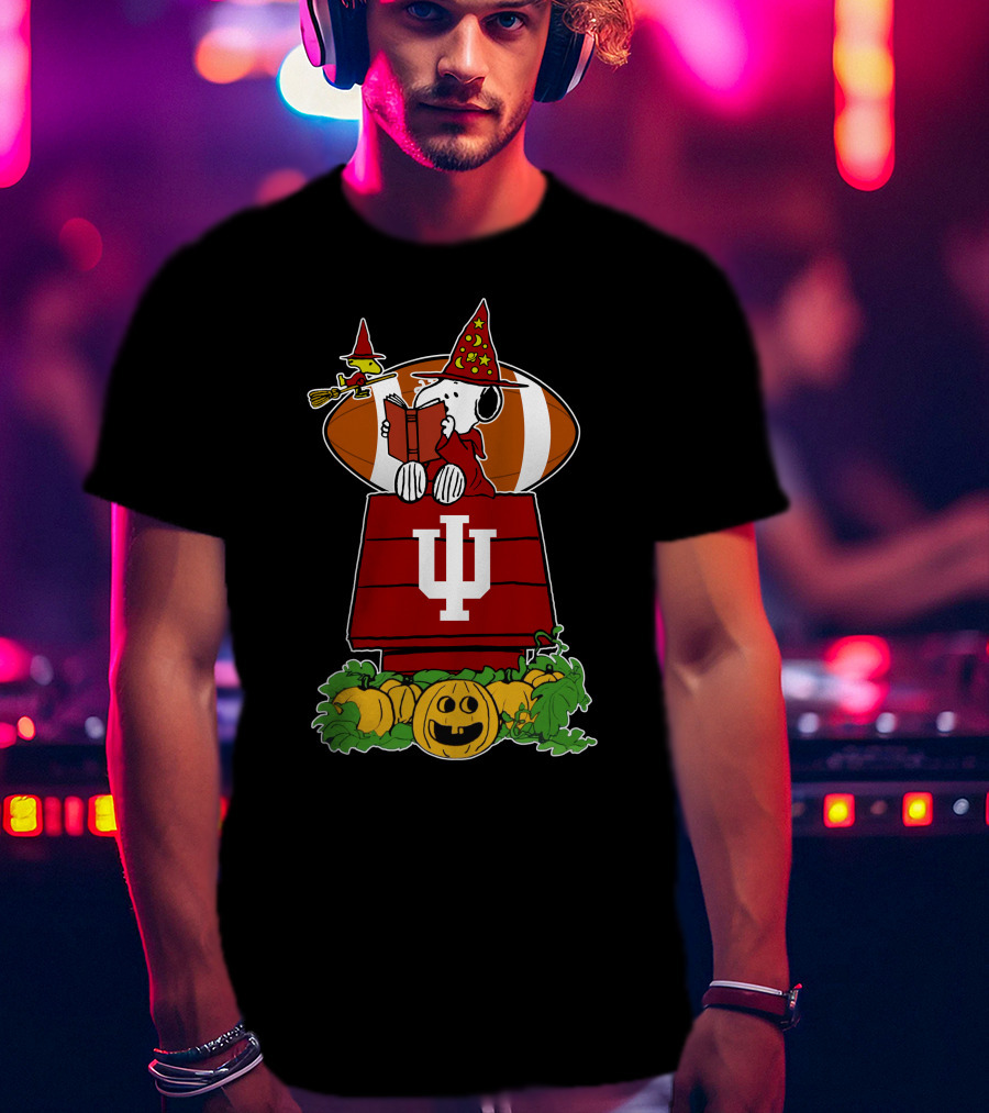 Indiana Hoosiers Snoopy Halloween Witch Reading Football Pumpkins T-Shirt