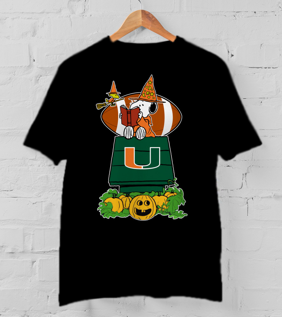 Miami Hurricanes Snoopy Halloween Pumpkin Peanuts Football T-Shirt