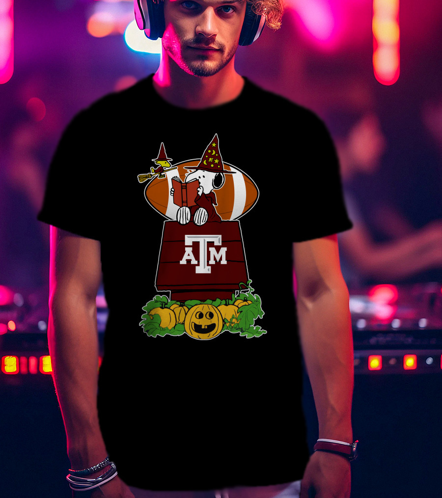 Texas A&M Aggies Snoopy Halloween Football Peanuts Charlie Brown Pumpkins House T-Shirt