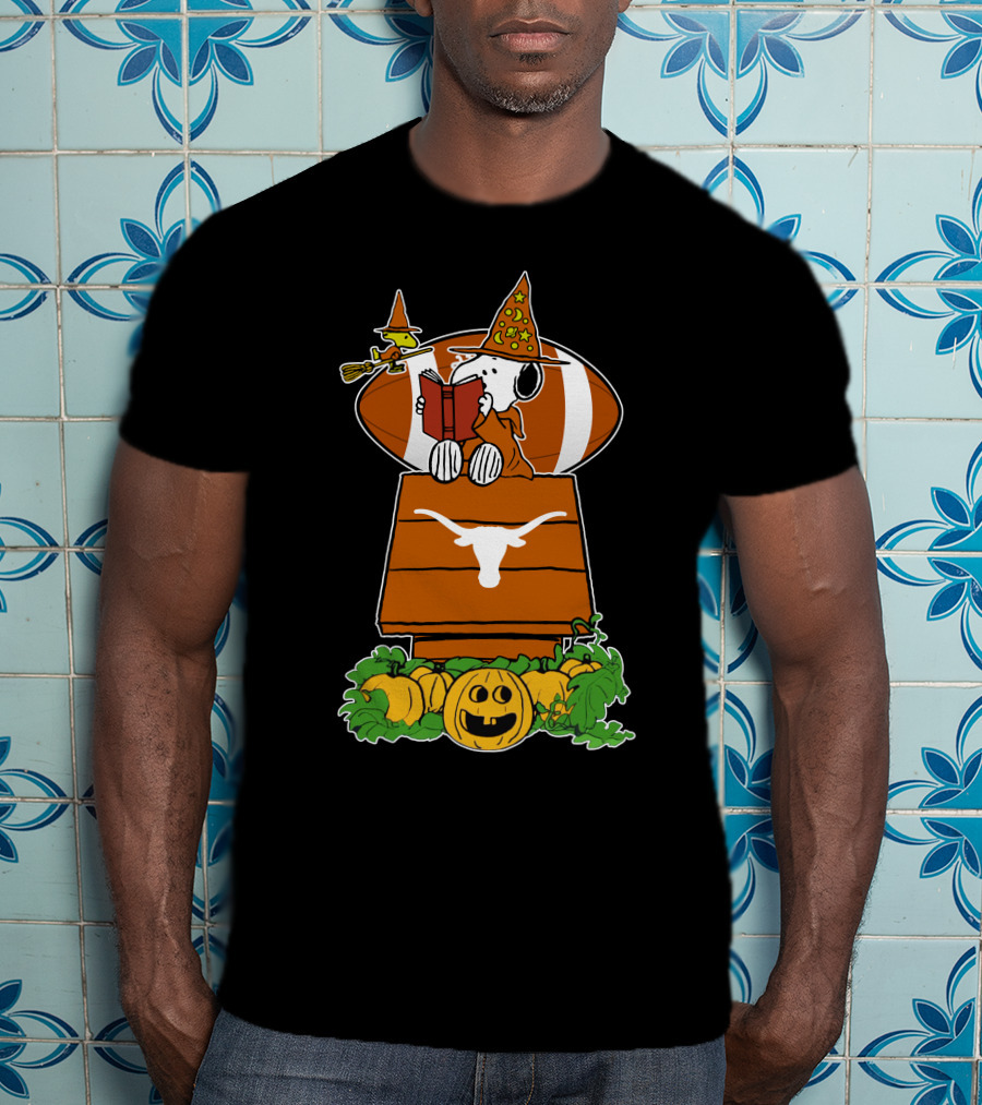 Texas Longhorns Snoopy Halloween Reading On Doghouse With Witch Woodstocks And Pumpkin T-Shirt