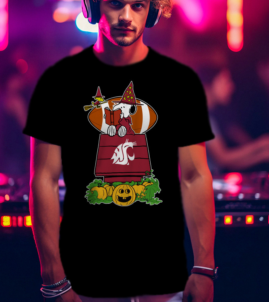 Washington State Cougars Snoopy Halloween Football Pumpkin Scene T-Shirt