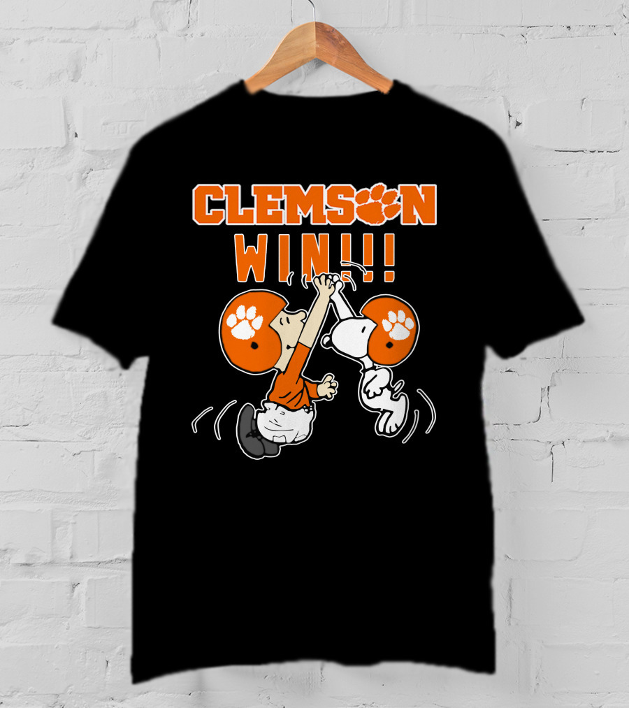 Clemson Win High Five Celebration With Orange Helmets T-Shirt