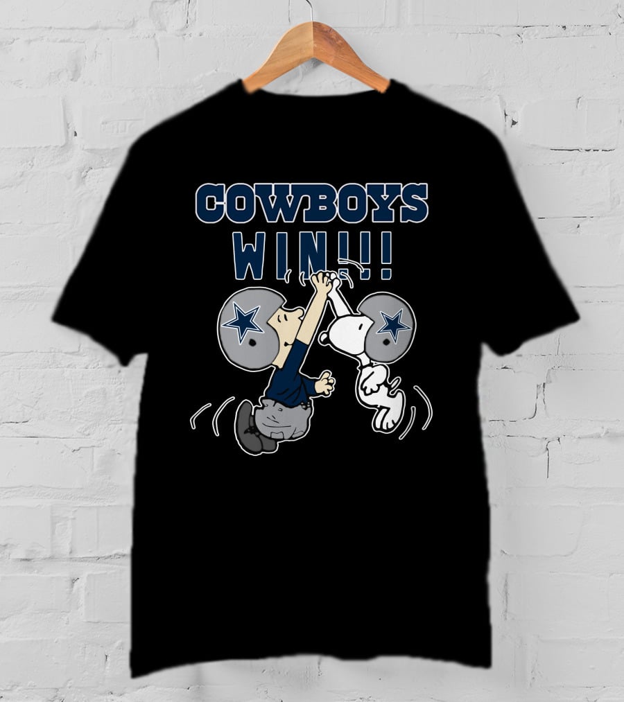 Cowboys Win!! Peanuts High Five Dallas Football Celebration T-Shirt