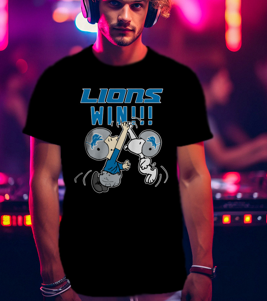 Detroit Lions Win Peanuts Helmet Celebration T-Shirt