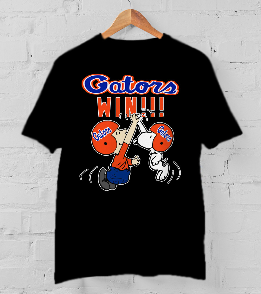Gators Win Celebratory Cartoon Characters High Five With Florida Team Spirit T-Shirt