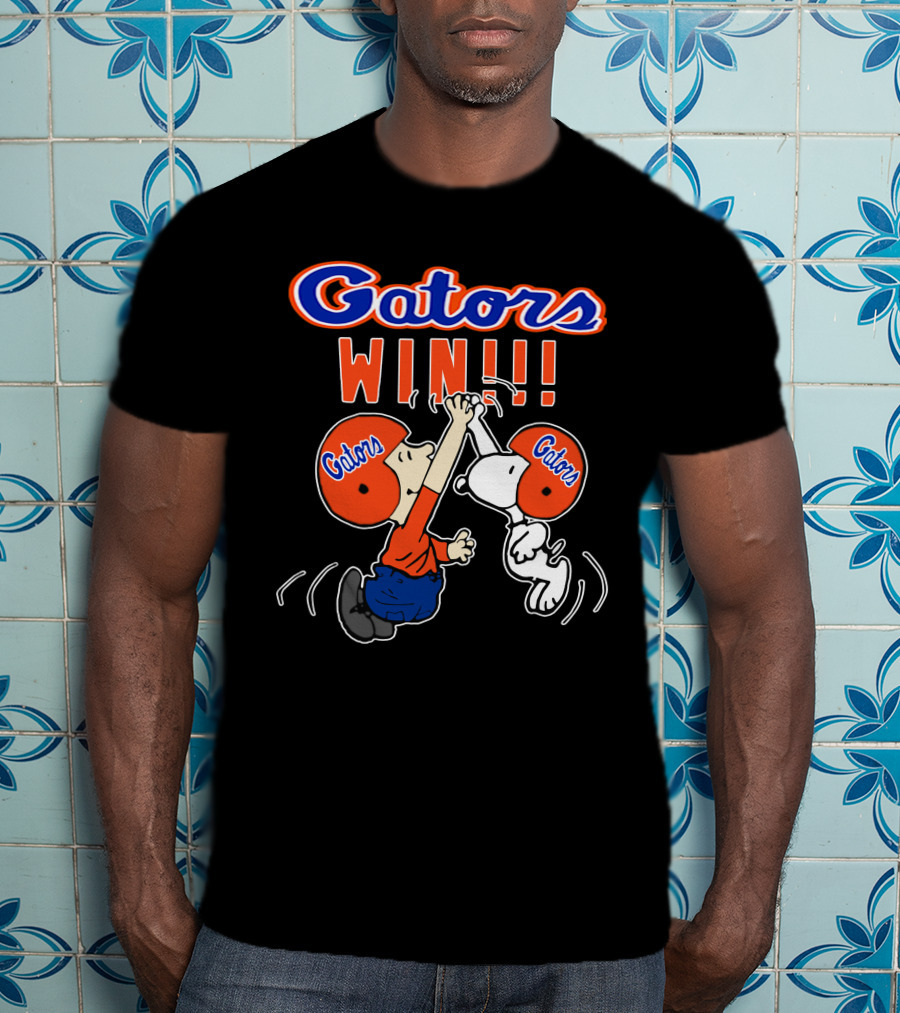 Gators Win Celebratory Cartoon Characters High Five With Florida Team Spirit T-Shirt