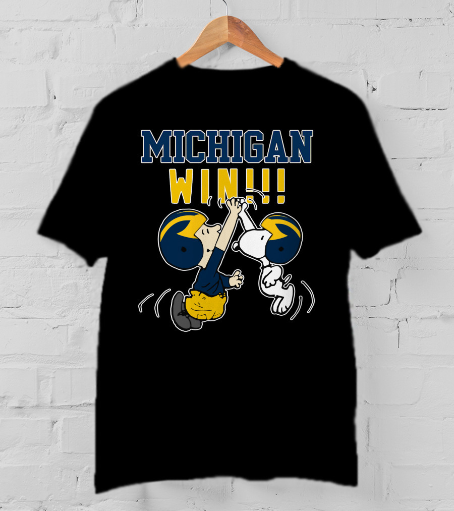 Michigan Win Snoopy High Five Celebration With Wolverine Helmets T-Shirt