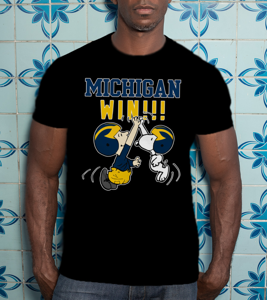 Michigan Win Snoopy High Five Celebration With Wolverine Helmets T-Shirt