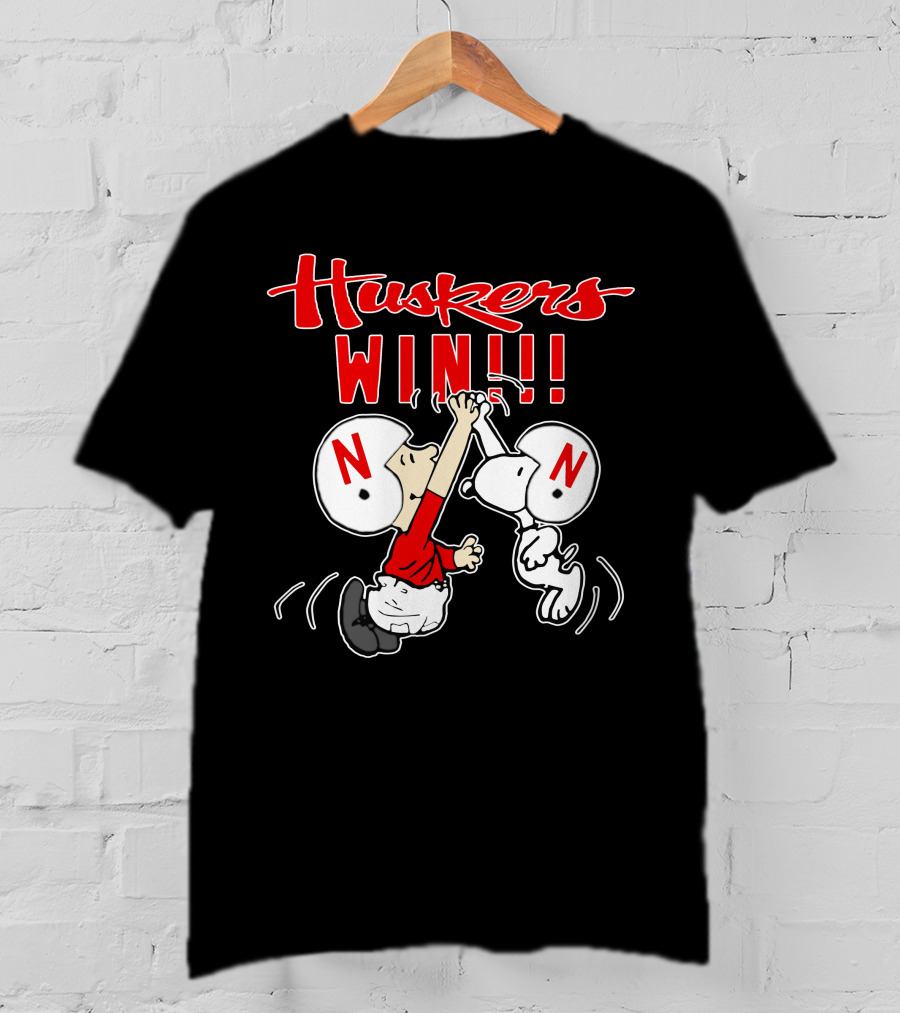 Huskers Win Nebraska Cornhuskers Victory Celebration T-Shirt