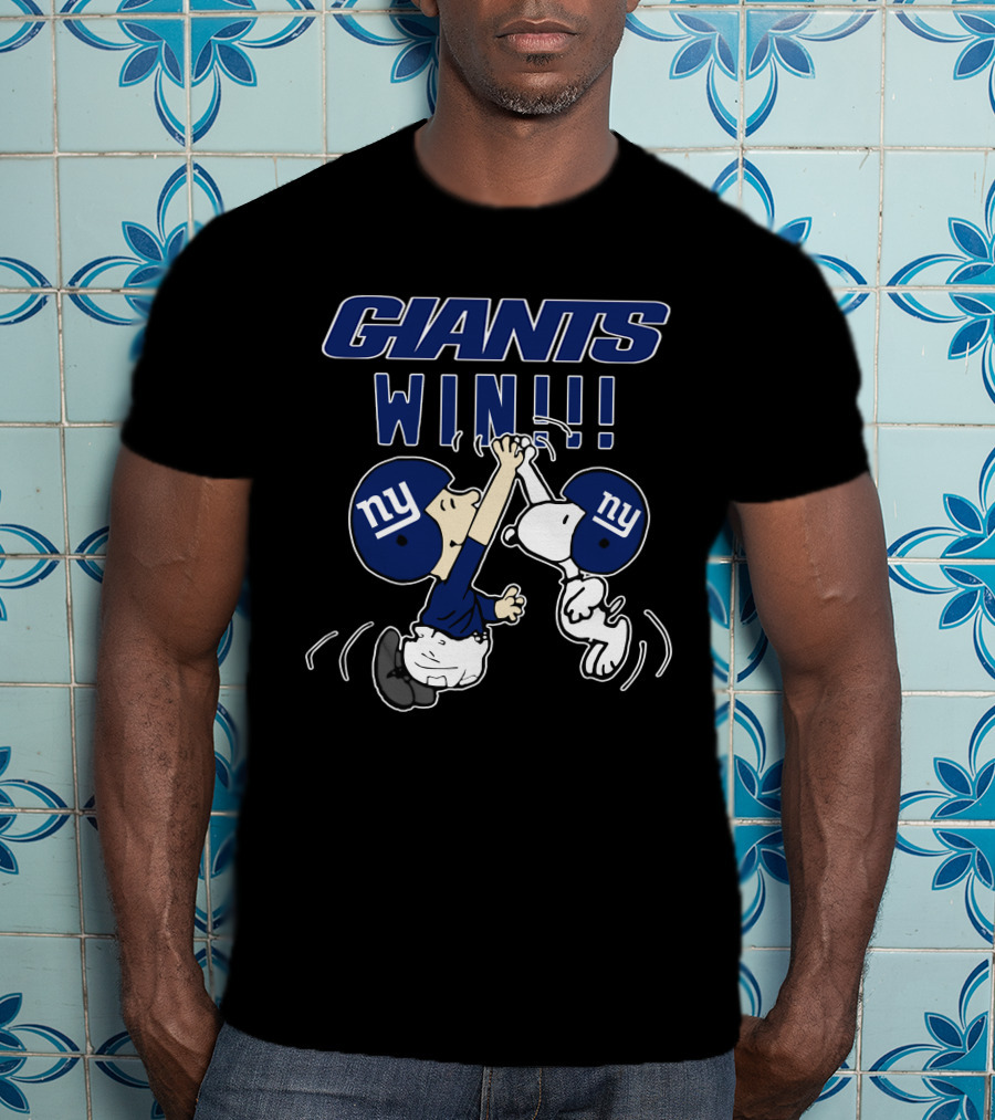 Giants Win Ny High Five Peanuts Celebration T-Shirt