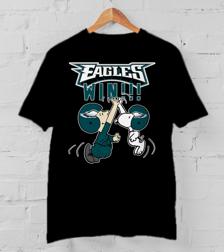 Eagles Win Peanuts Characters High Five Celebration T-Shirt