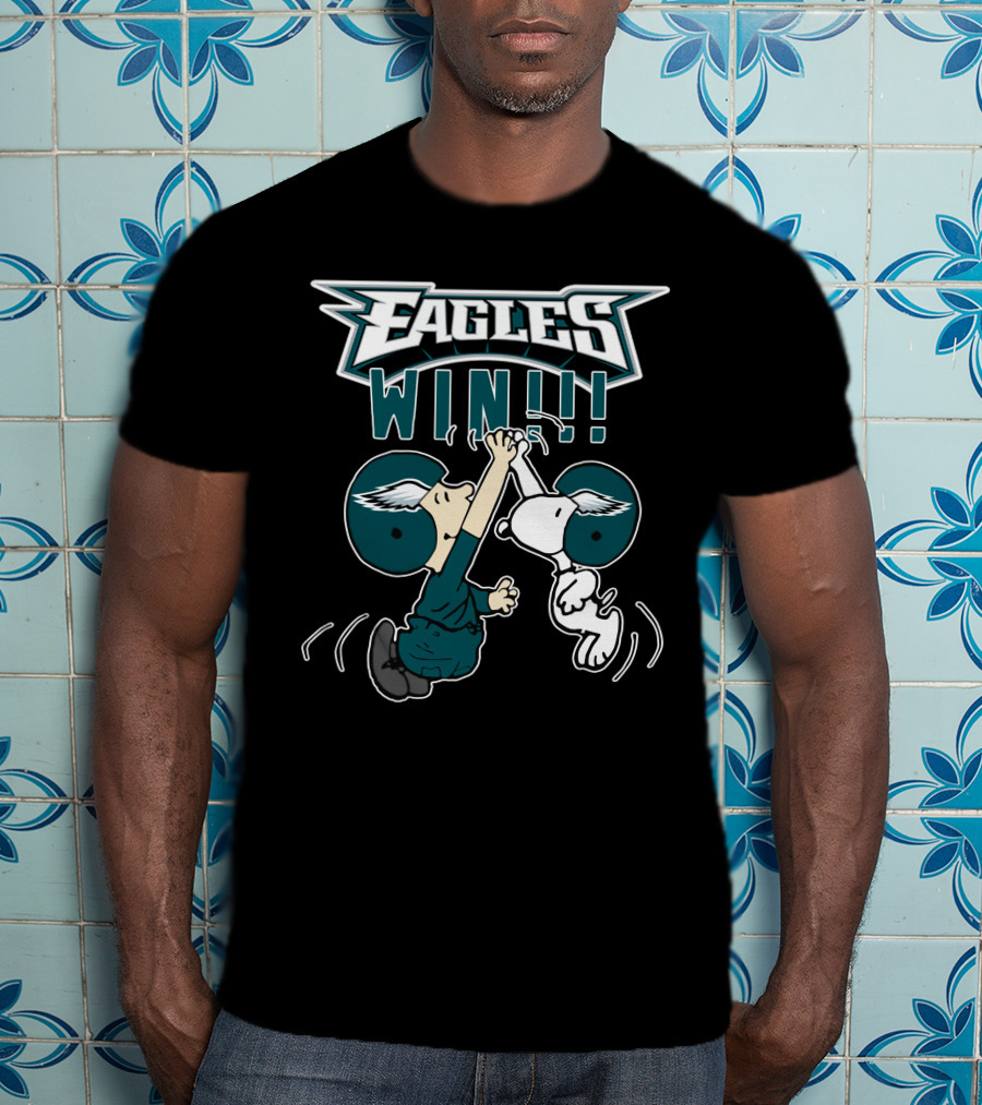 Eagles Win Peanuts Characters High Five Celebration T-Shirt
