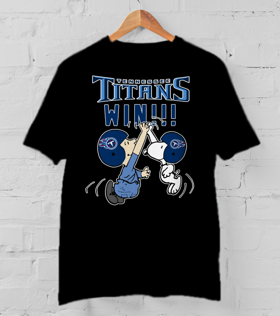 Tennessee Titans Win Snoopy High Five Peanuts Football Victory T-Shirt