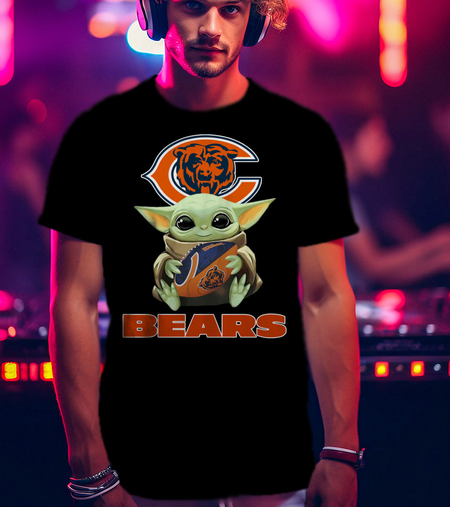 Chicago Bears Baby Yoda Football Fan Gear T-Shirt