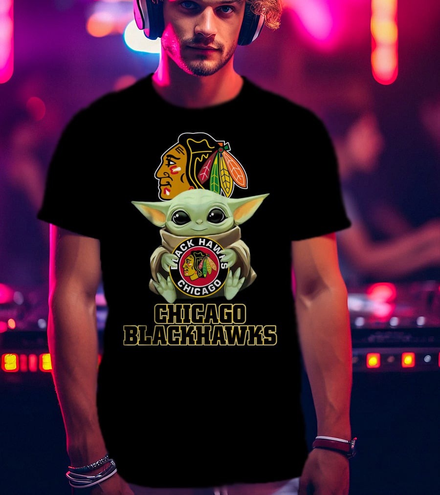 Chicago Blackhawks Baby Yoda Holding Blackhawks T-Shirt