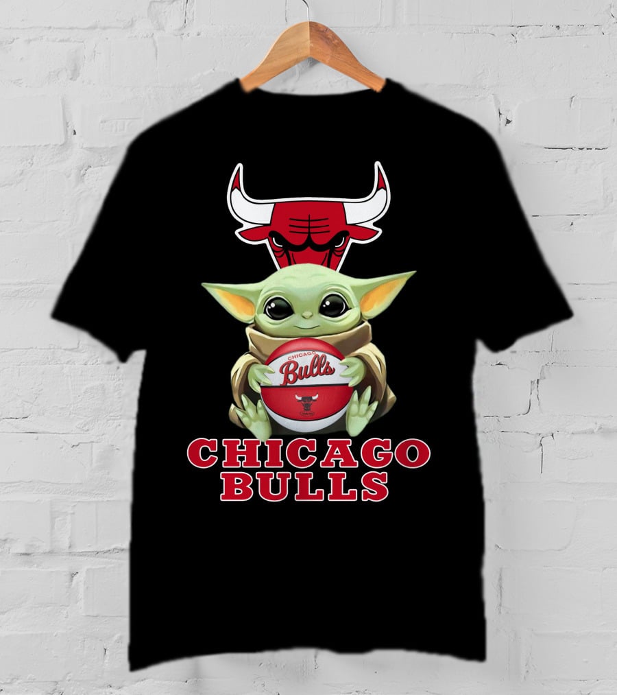 Chicago Bulls Baby Yoda Holding Basketball T-Shirt