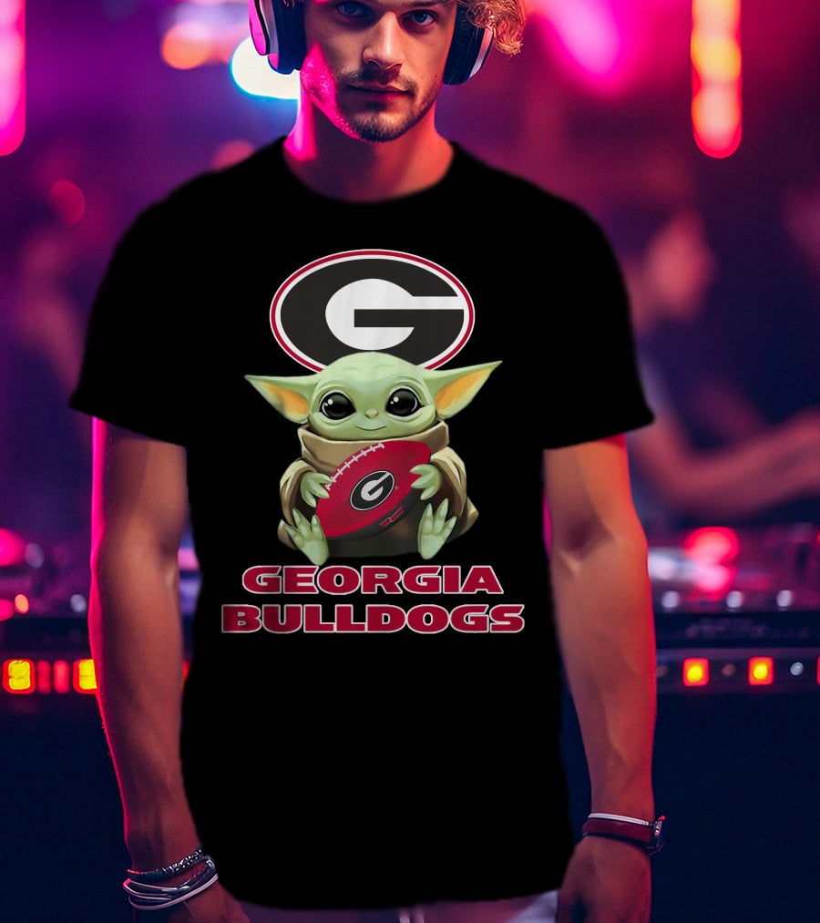 Georgia Bulldogs Baby Yoda Holding Football T-Shirt