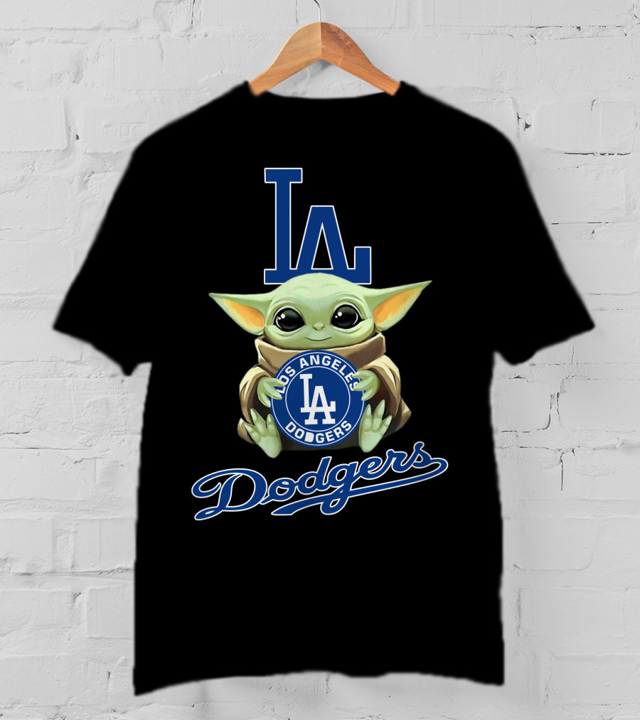 Los Angeles Dodgers Baby Yoda Holding La T-Shirt