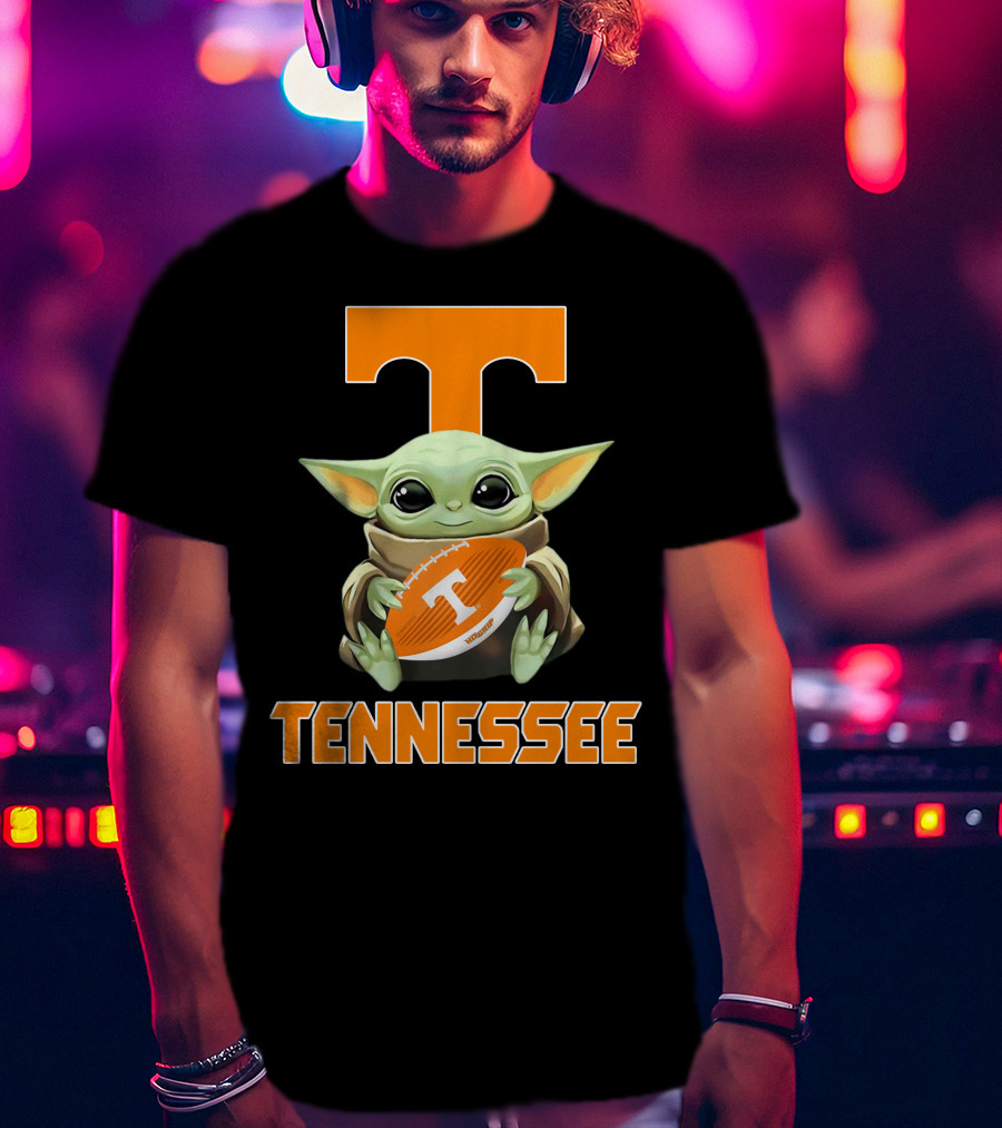 Tennessee Volunteers T Baby Yoda Football T-Shirt