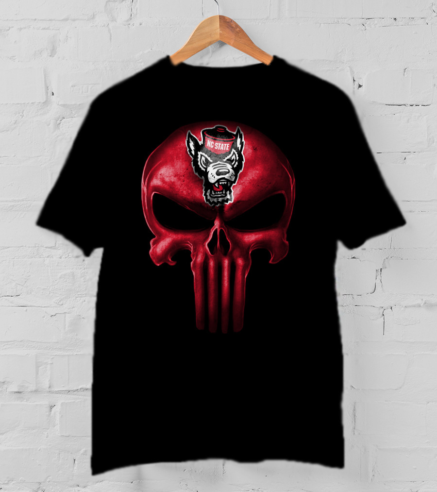 Nc State Wolfpack Skull Logo Red Punisher Style T-Shirt