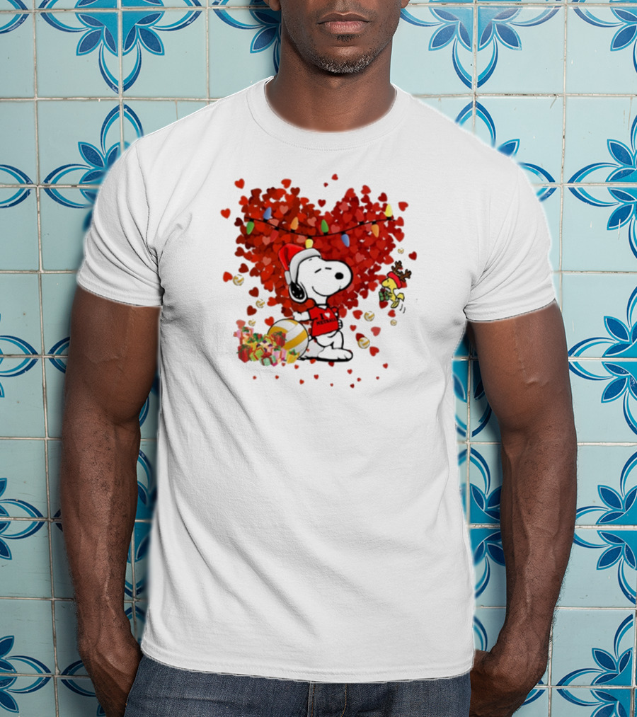 Snoopy Christmas Love Netball Heart T-Shirt