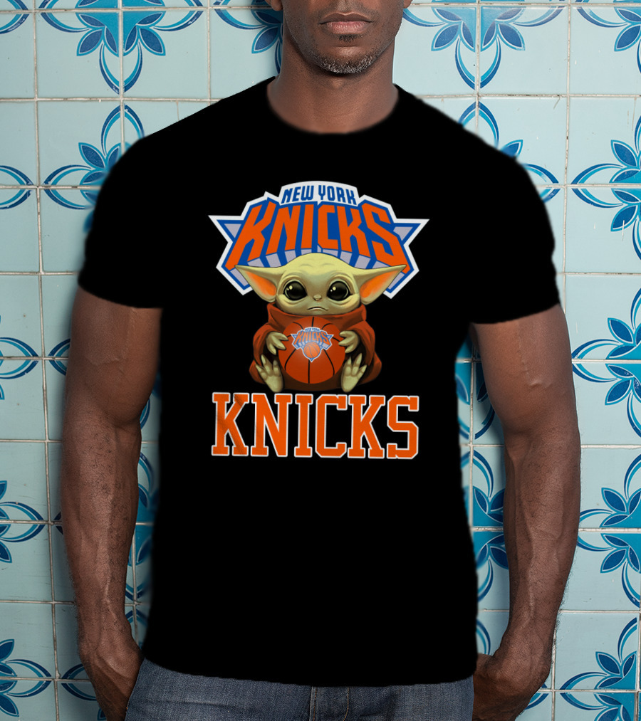 New York Knicks Baby Yoda Basketball Fan T-Shirt