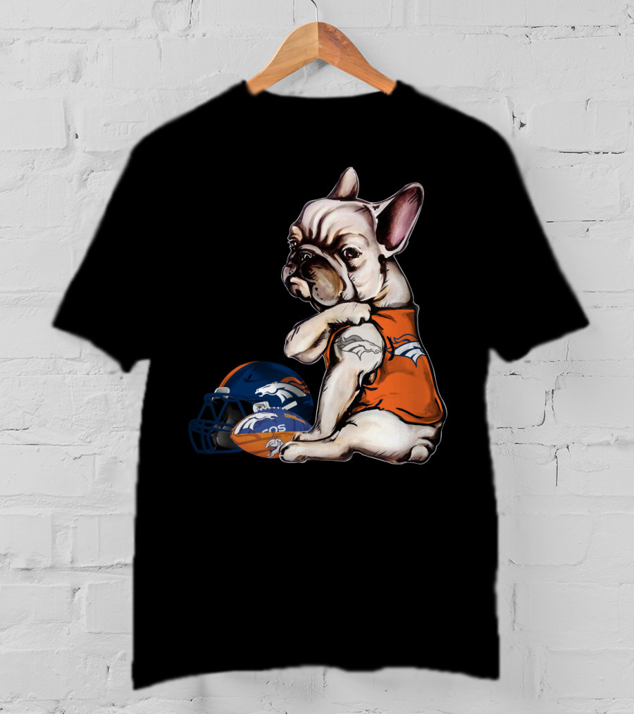 Denver Broncos Pug With Helmet And Ball T-Shirt