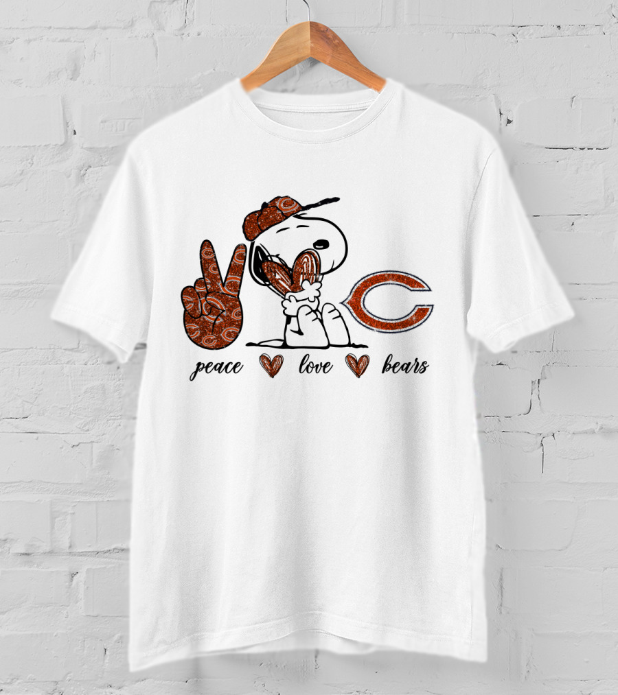 Peace Love Chicago Bears Snoopy Victory T-Shirt
