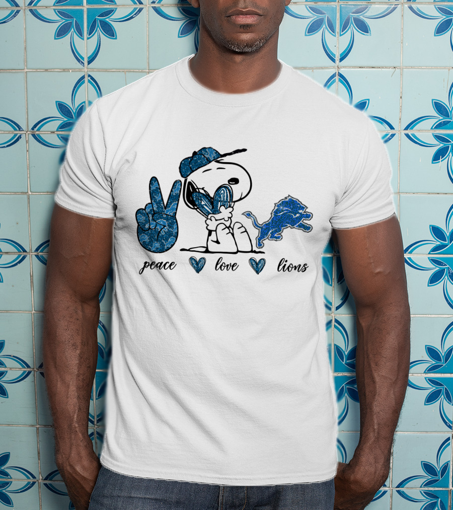 Peace Love Detroit Lions Snoopy Football Fans T-Shirt