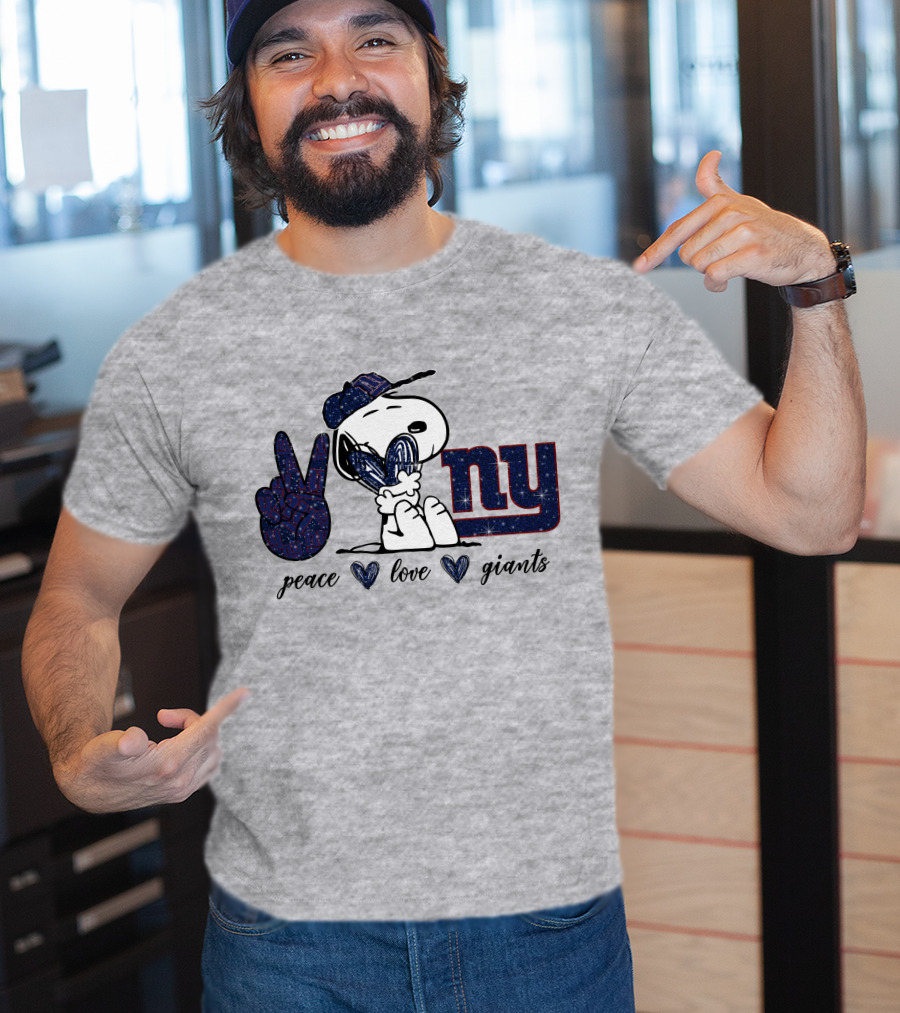 Peace Love NY Giants Snoopy Football Vintage Vibes T-Shirt