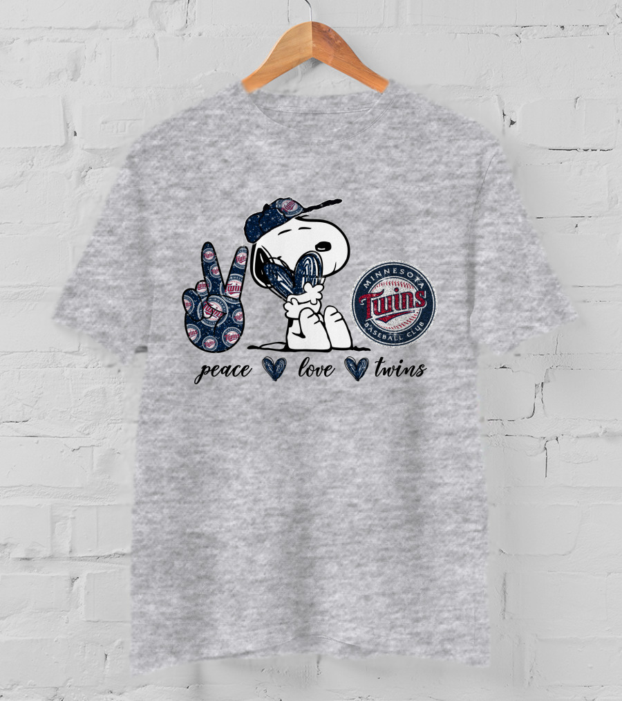 Peace Love Minnesota Twins Snoopy Baseball Club T-Shirt