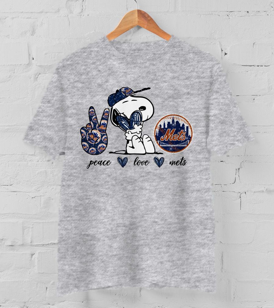 Peace Heart Love Mets Snoopy Skyline Finger Symbol T-Shirt