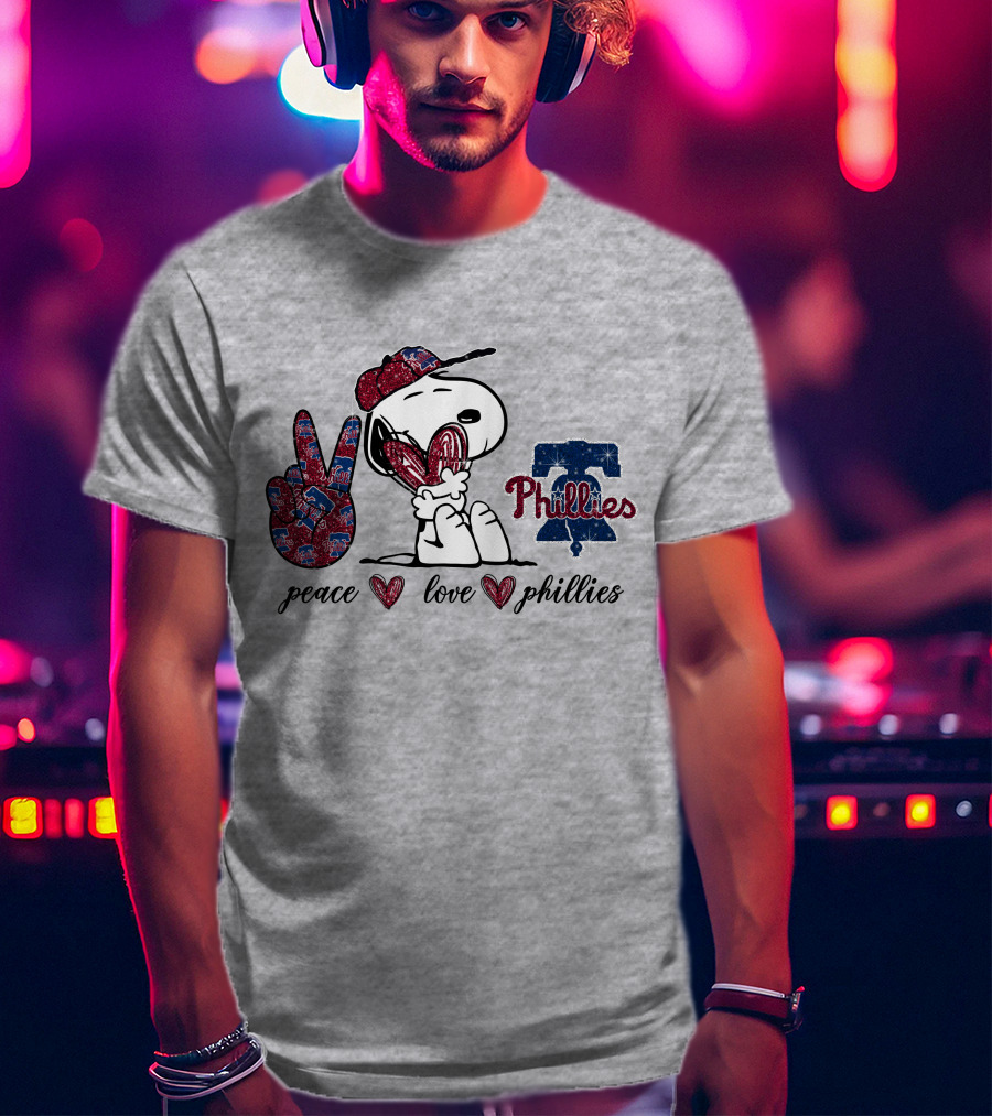 Peace Love Phillies Snoopy Philadelphia Phillies Fan T-Shirt