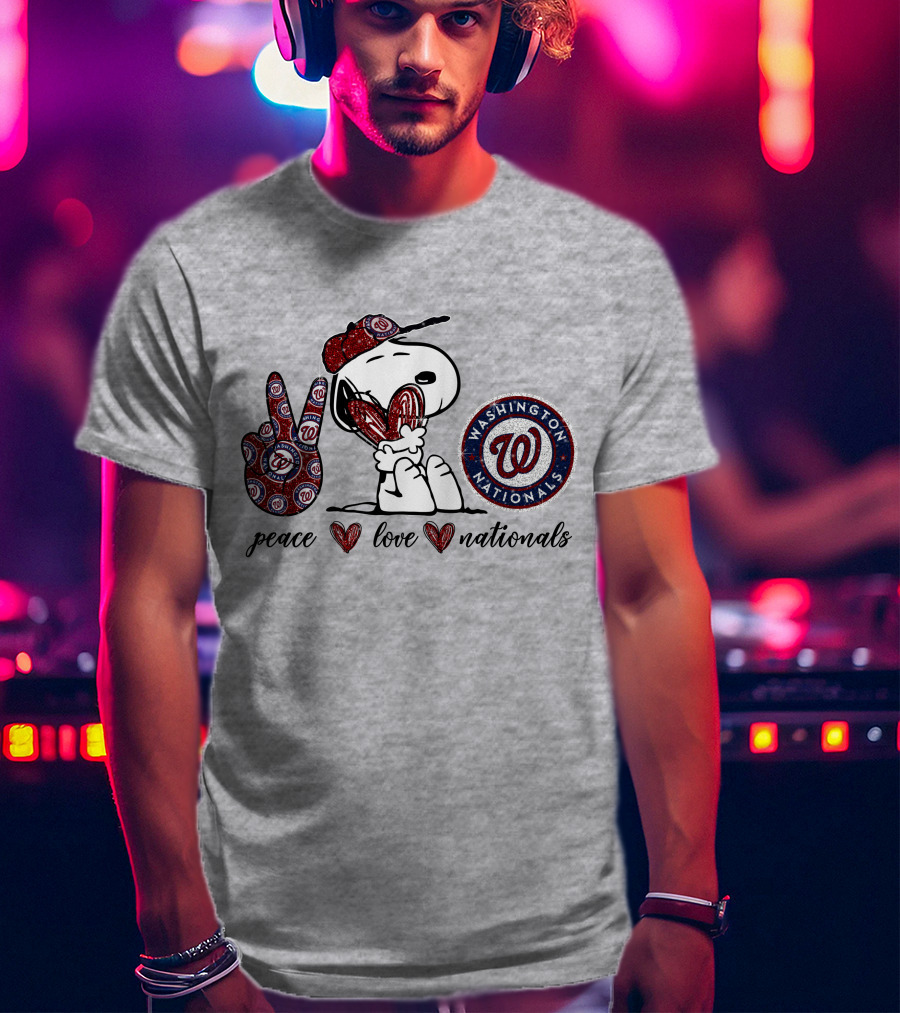 Peace Love Washington Nationals Snoopy MLB Fan T-Shirt