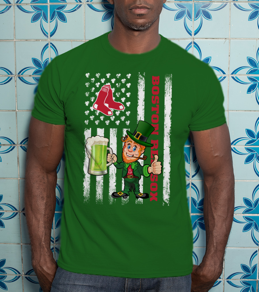 Boston Red Sox St Patrick's Day Leprechaun With Clover Flag And Beer Mug T-Shirt