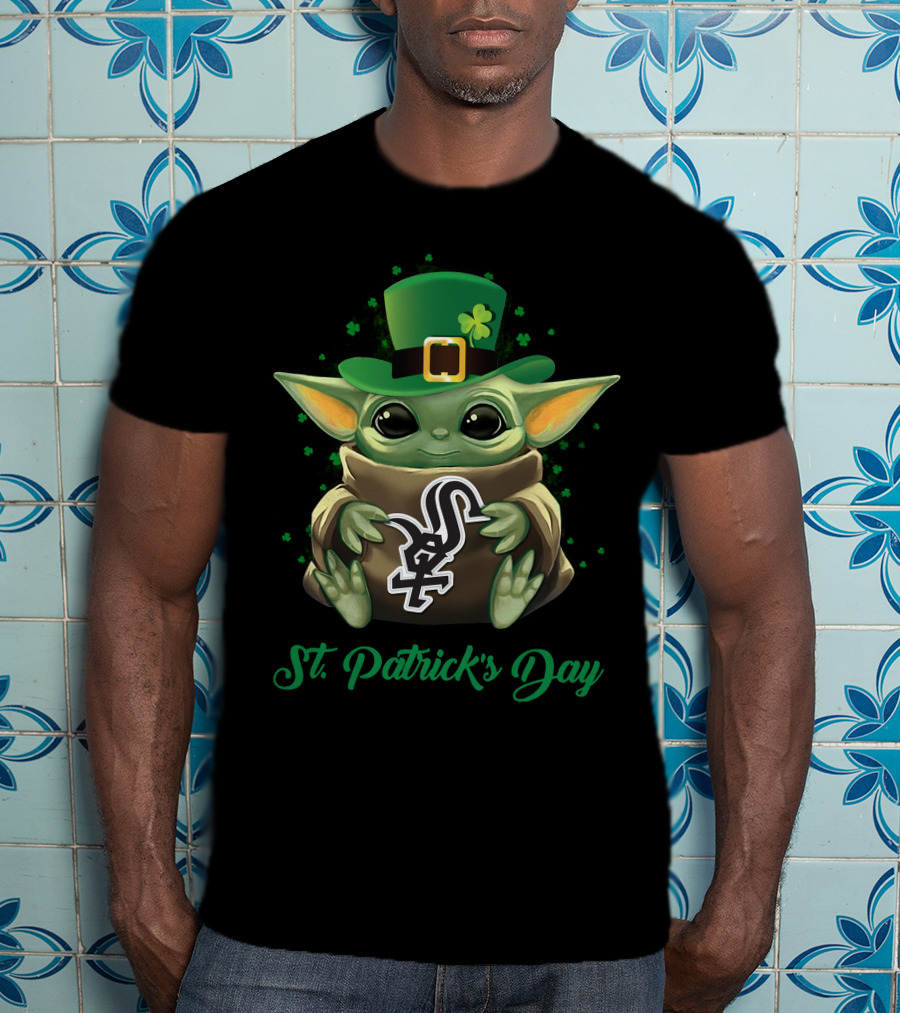 Chicago White Sox Baby Yoda St. Patrick's Day T-Shirt