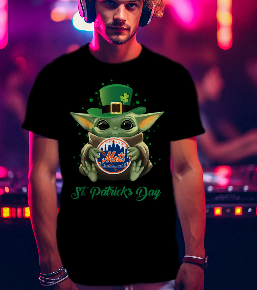 St. Patrick's Day New York Mets Baby Yoda T-Shirt