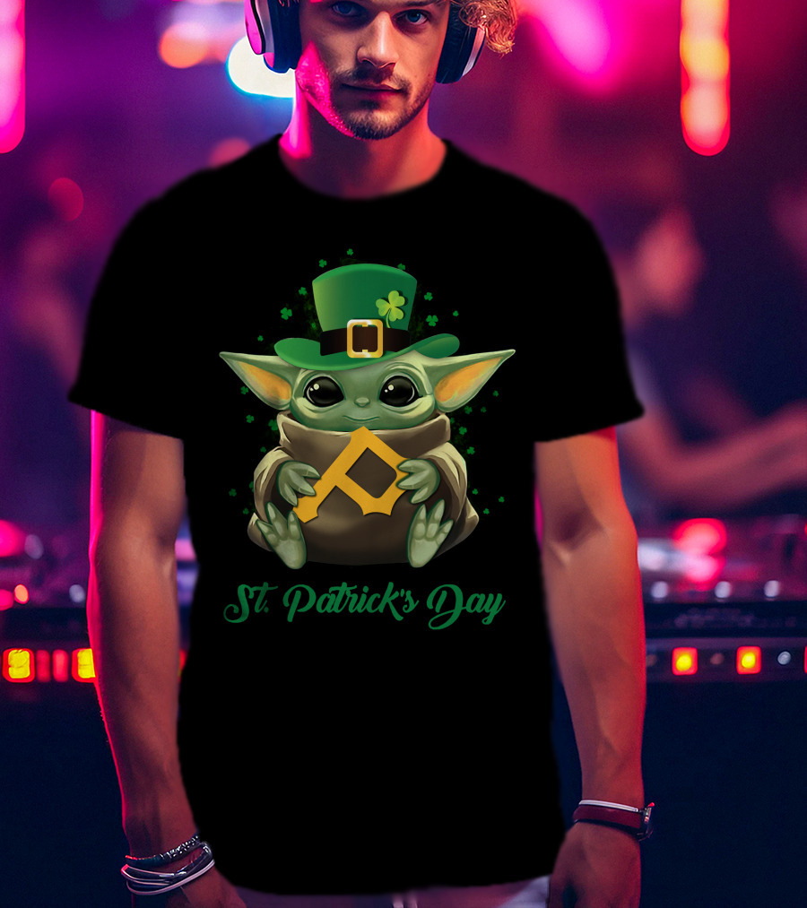 St. Patrick's Day Pittsburgh Pirates Baby Yoda T-Shirt