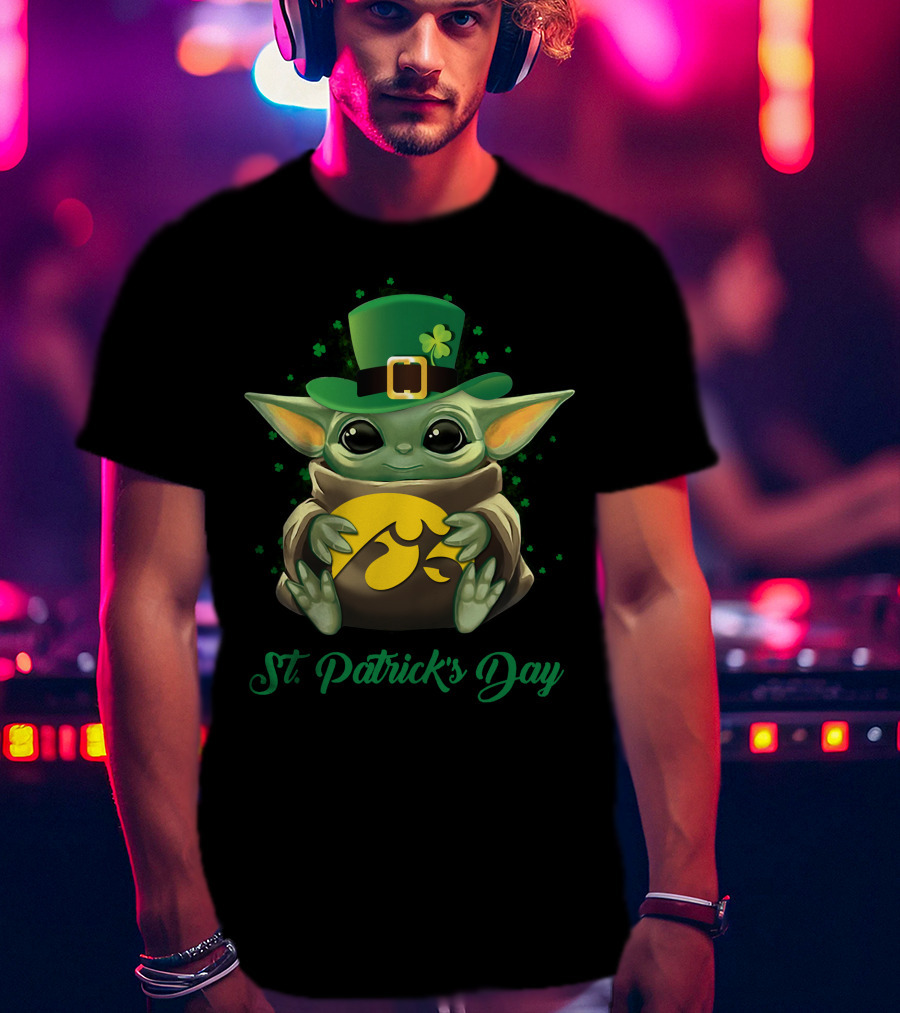 St. Patrick's Day Baby Yoda Iowa Hawkeyes T-Shirt