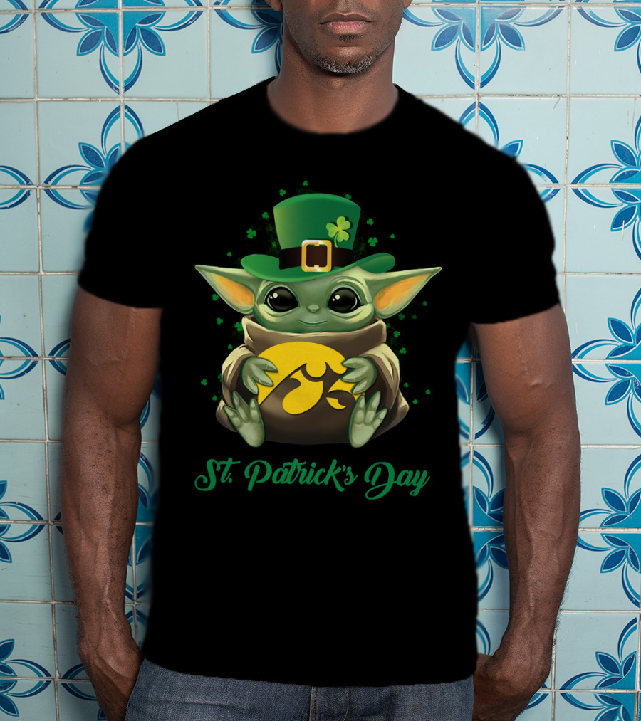 St. Patrick's Day Baby Yoda Iowa Hawkeyes T-Shirt