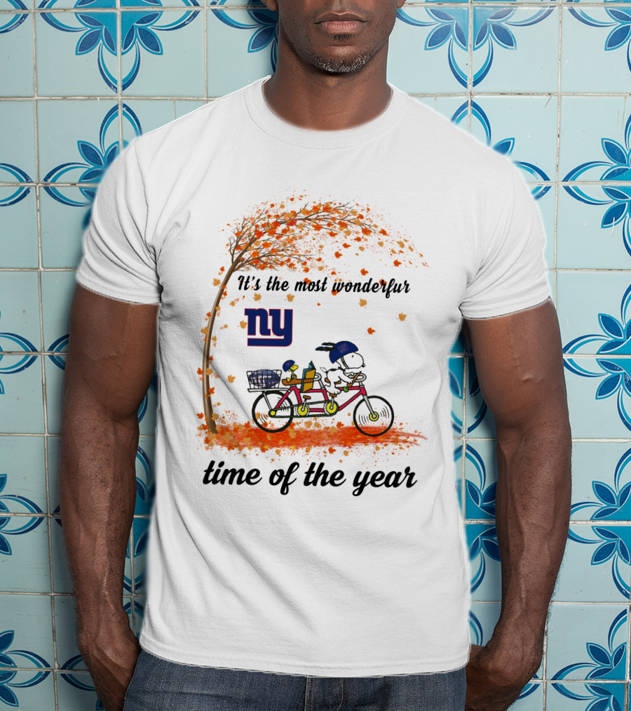 New York Giants Snoopy Autumn Bicycle It's The Most Wonderful Time Of The Year T-Shirt