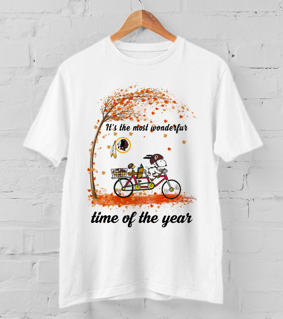It's The Most Wonderful Time Of The Year Washington Redskins Autumn Leaves Bicycle Snoopy Woodstock T-Shirt