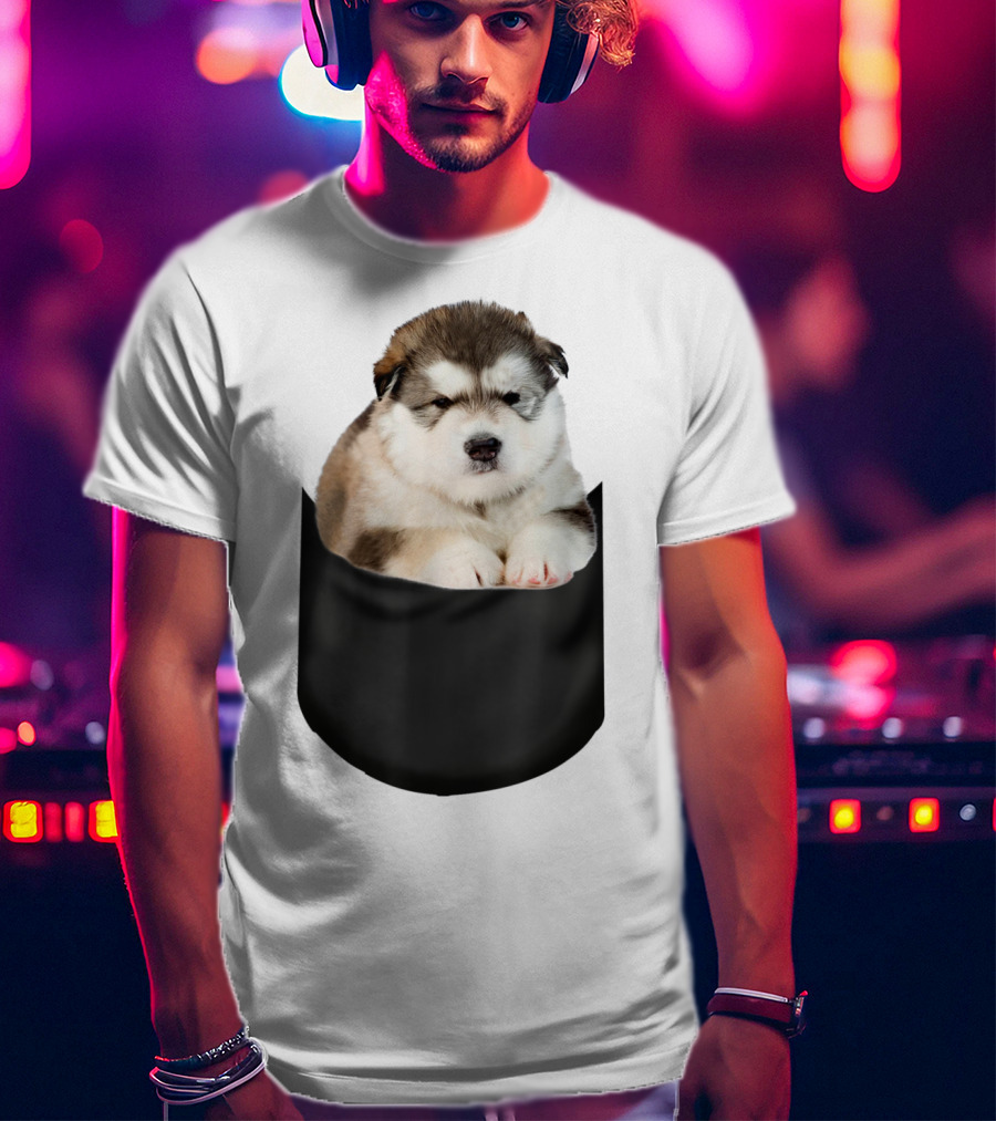 Alaskan Funny Dog In Pocket T-Shirt