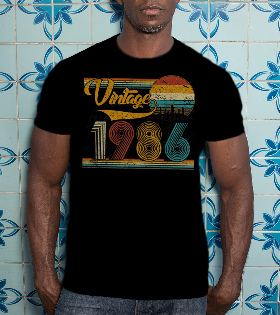 Vintage 1986 Retro Sunset 33rd Birthday Classic T-Shirt
