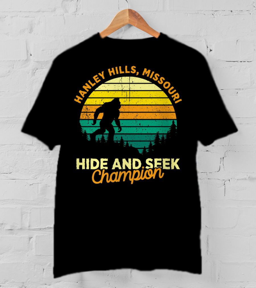 Hanley Hills Missouri Hide And Seek Champion Big Foot Retro T-Shirt