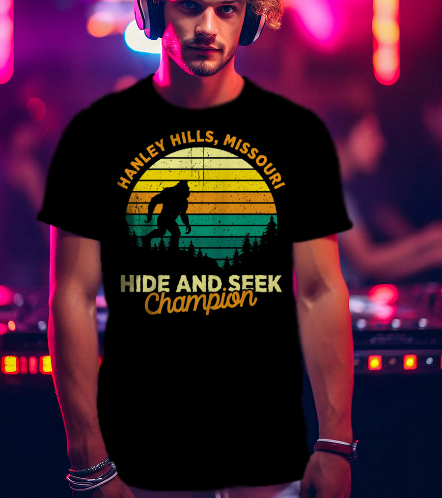 Hanley Hills Missouri Hide And Seek Champion Big Foot Retro T-Shirt