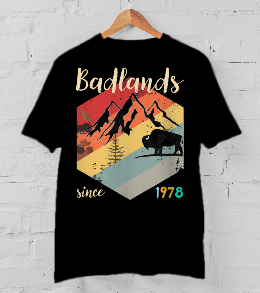 Badlands Since 1978 South Dakota National Park Hiking Mountain Bison T-Shirt