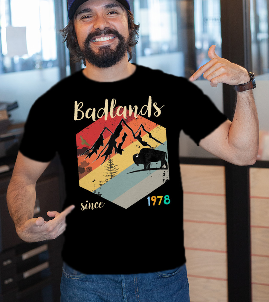 Badlands Since 1978 South Dakota National Park Hiking Mountain Bison T-Shirt