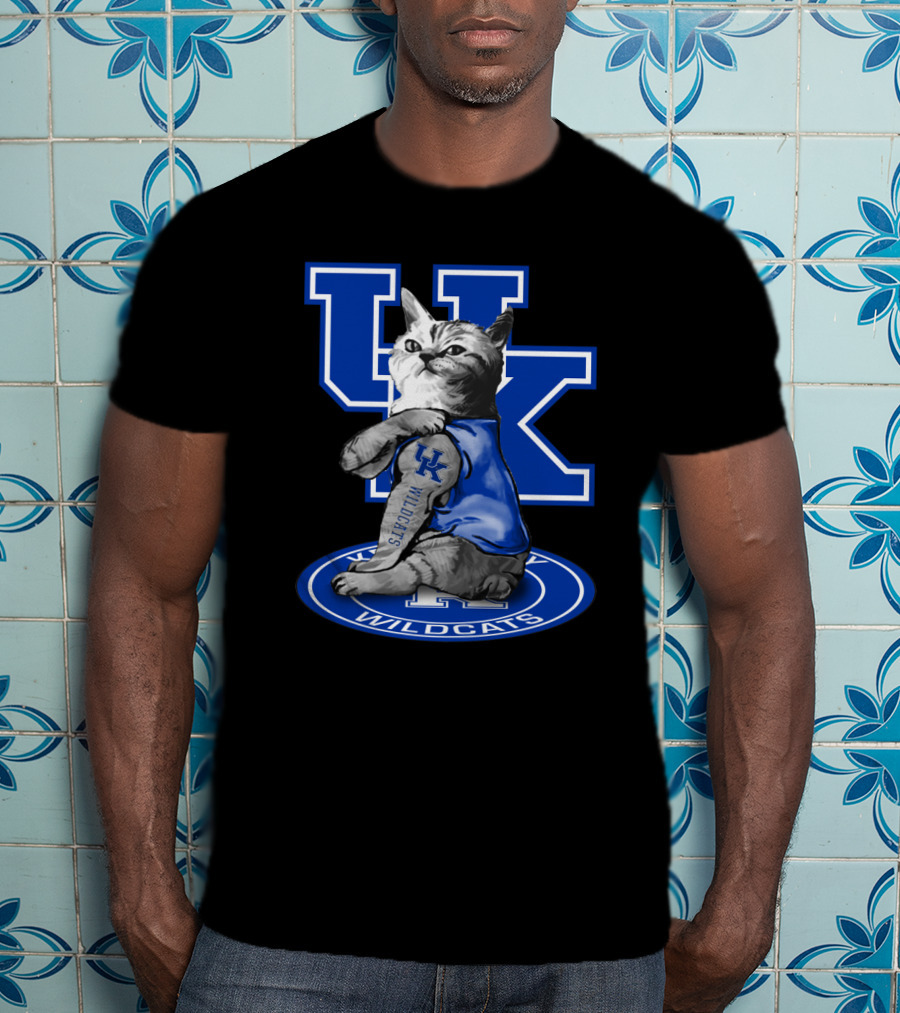 Uk Wildcats Cat Mascot With Letterman T-Shirt